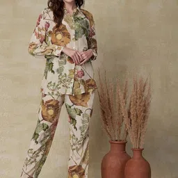 Lookmark Women Floral Printed Kurta with Trousers-picture-40