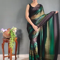 DIVASTRI Striped Zari Pure Georgette Saree-picture-23