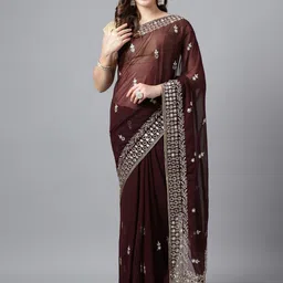 DISHA FASHION Women Floral Printed Embellished Traditional Saree-picture-18