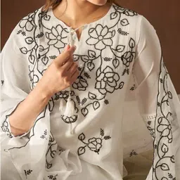 Snofi Creation Women Floral Embroidered Layered Thread Work Chanderi Cotton Kurta with Trousers image 2