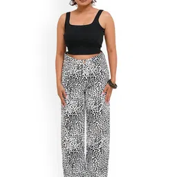 DAYER Women Zebra Print Comfort Straight Fit High-Rise Jeans-image-12