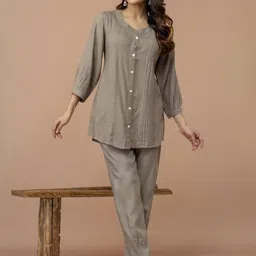 Anouk Solid Pleated Band Collar Straight Fit Co-ord Set image 4