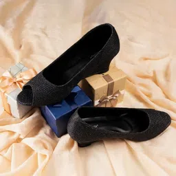 Kneetoes Women Shine Pop Black Wedge Sandals-picture-20