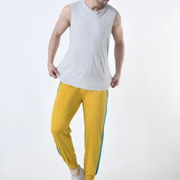 BAESD Men Regular Fit Mid-Rise Warm Ponchi Side Patta Joggers image 5