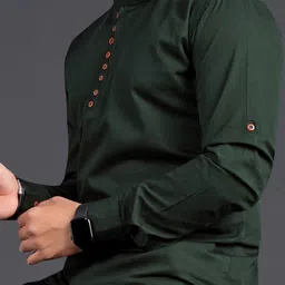 sopani Men Solid Cotton Blend Straight Kurta image 1
