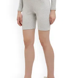 EVERDION Women Grey Skinny Fit Yoga Shorts image 2