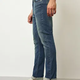 Lee Men Rodeo Straight Fit Clean Look Heavy Fade Stretchable Jeans image 5