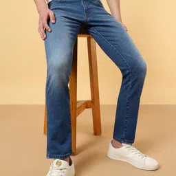 Wrangler Men Skanders Slim Fit Low-Rise Low Distress Light Fade Stretchable Jeans-image-18