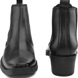 roadster Men's Height Increasing Chelsea Boots Boots For Men image 4