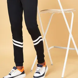 Ajile by Pantaloons Men Black Solid Jogger image 4