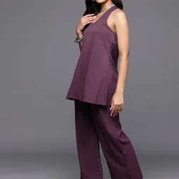 Varanga V-Neck Sleeveless Tunic With Trousers image 5