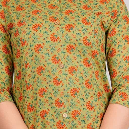 Moktika Floral Printed Pure Cotton A-Line Kurta image 3