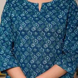 miss rekha Women Night Suit Set Pink Printed image 4