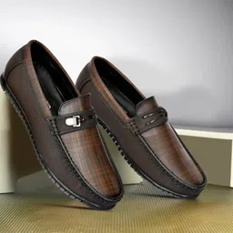 klusener Synthetic Decent Party Wear Loafers For Men-picture-15