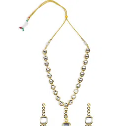 The Pari Gold-Plated Kundan-Studded & Beaded Jewellery Set image 3