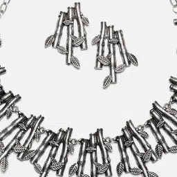 PANASH Silver-Plated Oxidized Leaf Shaped Jewellery Set image 4