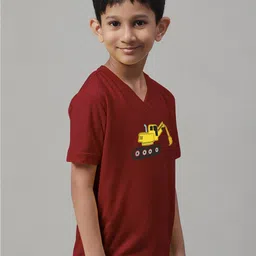 Friskers Boys Typography Printed V-Neck Pure Cotton Slim Fit T-shirt image 4
