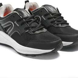 tr Sneakers For Men image 5