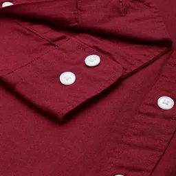 levi's Men Slim Fit Solid Spread Collar Casual Shirt image 3