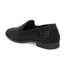 House of Pataudi Men Embellished Lightweight Mojaris image 2