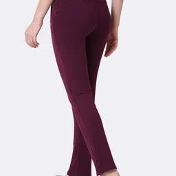 Van Heusen Women Winter Bloom Smart Tech+ Easy Stain Release Lounge Pants image 3
