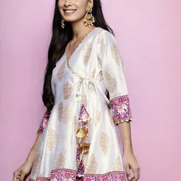 Ahalyaa White & Purple Ethnic Motifs Printed V-Neck Ethnic Tunic image 4