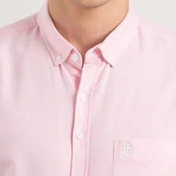 red tape Men Relaxed Fit Fit Solid Spread Collar Casual Shirt image 5