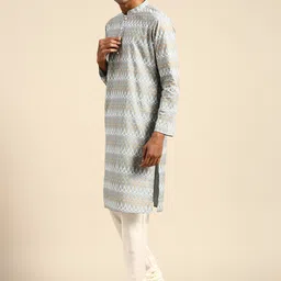 KISAH Geometric Printed Mandarin Collar Kurta image 3