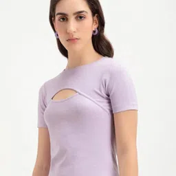 Bewakoof Women Keyhole Neck Slim Fit Ribbed Top image 3