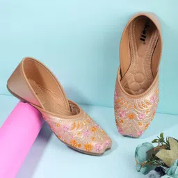 skoll Women Flats Sandal-picture-26