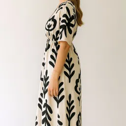 srp enterprises Women Printed Viscose Rayon Flared Kurta image 4