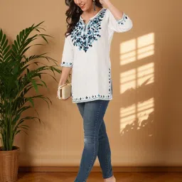 roseverse Women Embroidered Pure Cotton A-line Kurta image 5