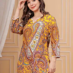 deepyog Women Floral Print Viscose Rayon Straight Kurta image 4