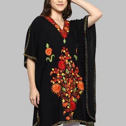 CRAFTBAZAR Floral Embroidered Kaftan Kurti image 5