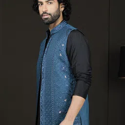 VASTRAMAY Embroidered Woven Nehru Jacket image 2