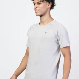 Invincible Men Solid Round Neck T-shirt image 4