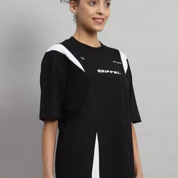 GRIFFEL Round Neck Drop-Shoulder Sleeves Oversized Cotton T-shirt image 4