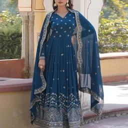 wedani Women Printed Anarkali Kurta Set image 3