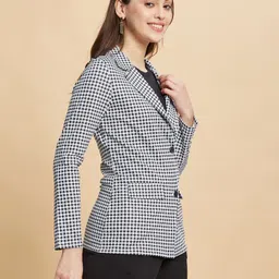 selvia Women Printed Single Breasted Formal Blazer image 4