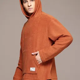 roadster Men Full Sleeve Solid Hooded Sweatshirt image 4