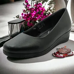 bata Bellies For Women image 4