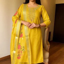lizord fab Embroidered Kurta, Salwar & Dupatta Set Embroidered Kurta, Trouser/Pant & Dupatta Set-picture-13
