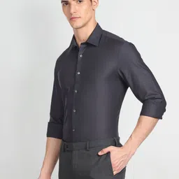 Arrow Self Design Pure Cotton Formal Shirt image 2