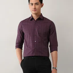 arrow Men Slim Fit Checkered Cut Away Collar Formal Shirt-picture-12