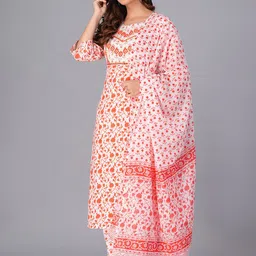 YUSRA Floral Printed Embroidered Kurta With Trousers & Dupatta image 3