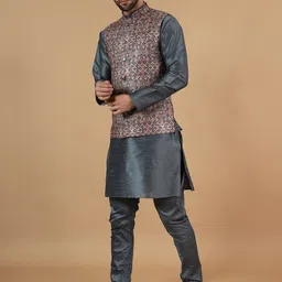 Wintage Mandarin Collar Straight Kurta & Pyjamas With Nehru Jacket image 3