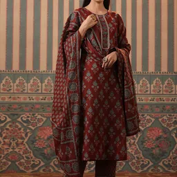 Rain & Rainbow Women Floral Printed Pure Cotton Kurta with Trousers & Dupatta image 3