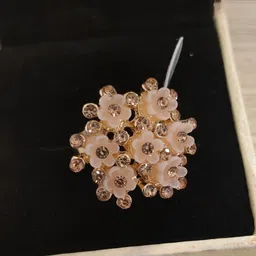 divine creation Elegant Gold-Plated Floral Design Ring for Women & Girls Alloy Copper Plated Ring-picture-32