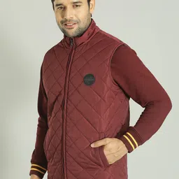 Indian Terrain Mock Collar Sleeveless Reversible Quilted Jacket image 3