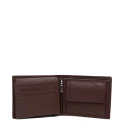 WildHorn Men Brown Textured RFID Protected Genuine Leather Two Fold Wallet image 5